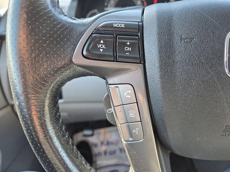 used 2014 Honda Odyssey car, priced at $13,995