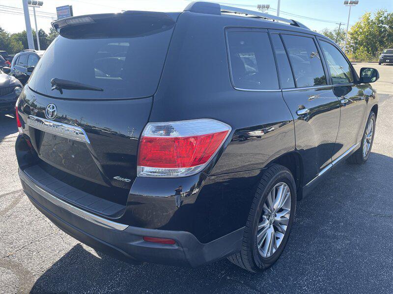 used 2013 Toyota Highlander car, priced at $13,995