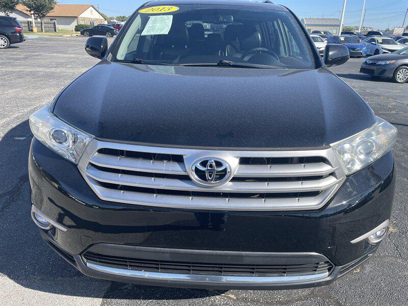 used 2013 Toyota Highlander car, priced at $13,995