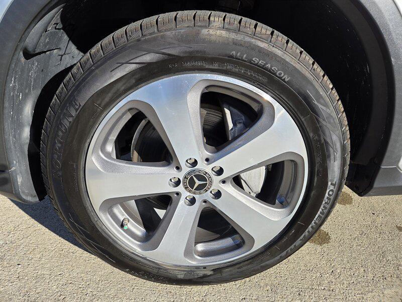 used 2018 Mercedes-Benz GLC 300 car, priced at $23,995