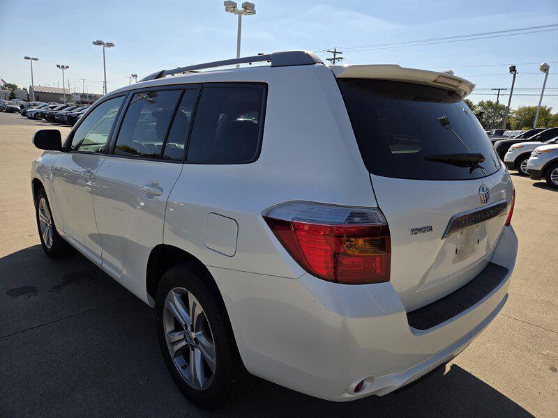 used 2008 Toyota Highlander car, priced at $7,995