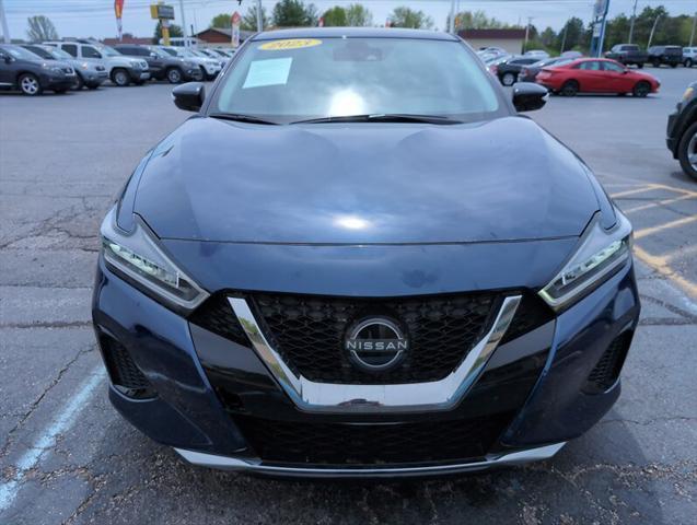 used 2023 Nissan Maxima car, priced at $24,995