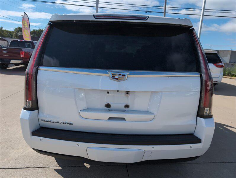 used 2016 Cadillac Escalade car, priced at $24,995
