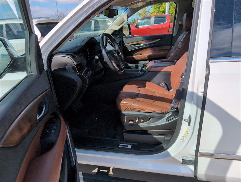 used 2016 Cadillac Escalade car, priced at $24,995