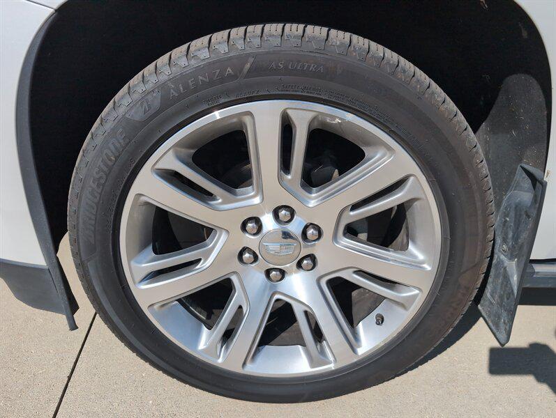 used 2016 Cadillac Escalade car, priced at $24,995