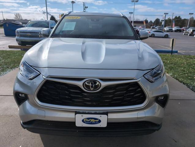 used 2021 Toyota Highlander car, priced at $32,995