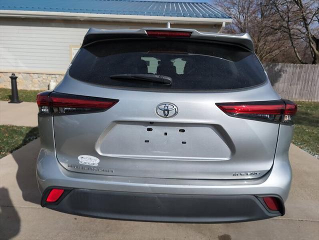 used 2021 Toyota Highlander car, priced at $32,995