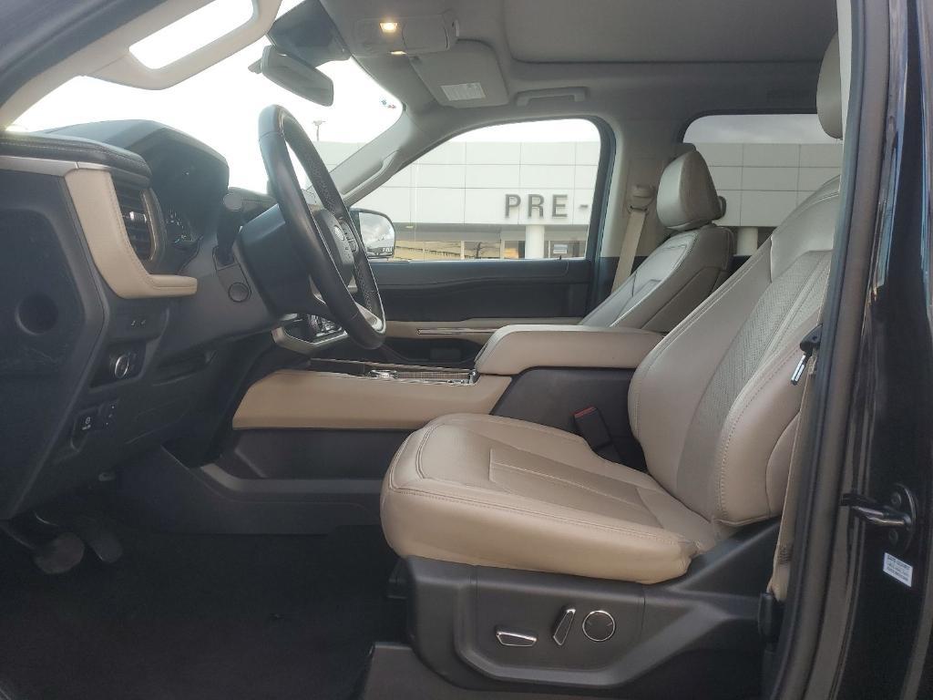 used 2024 Ford Expedition car, priced at $51,408