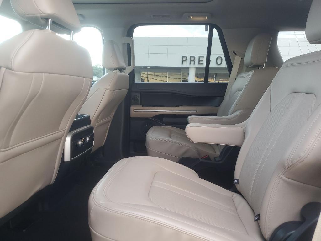 used 2024 Ford Expedition car, priced at $51,408