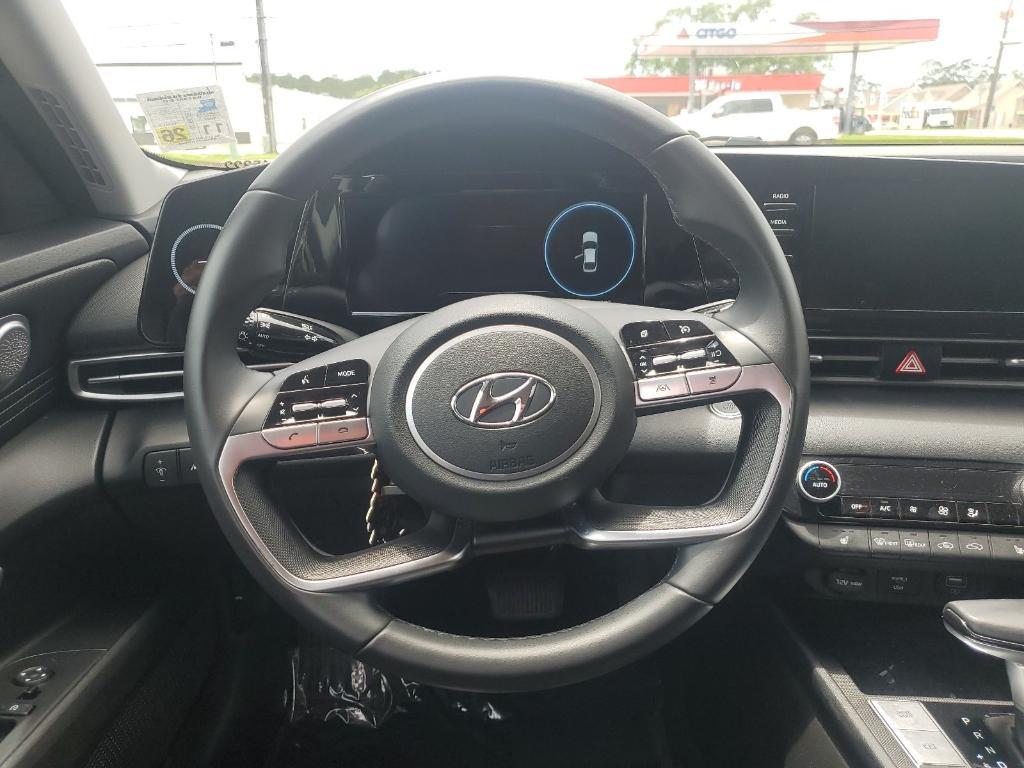 used 2022 Hyundai Elantra car, priced at $17,998