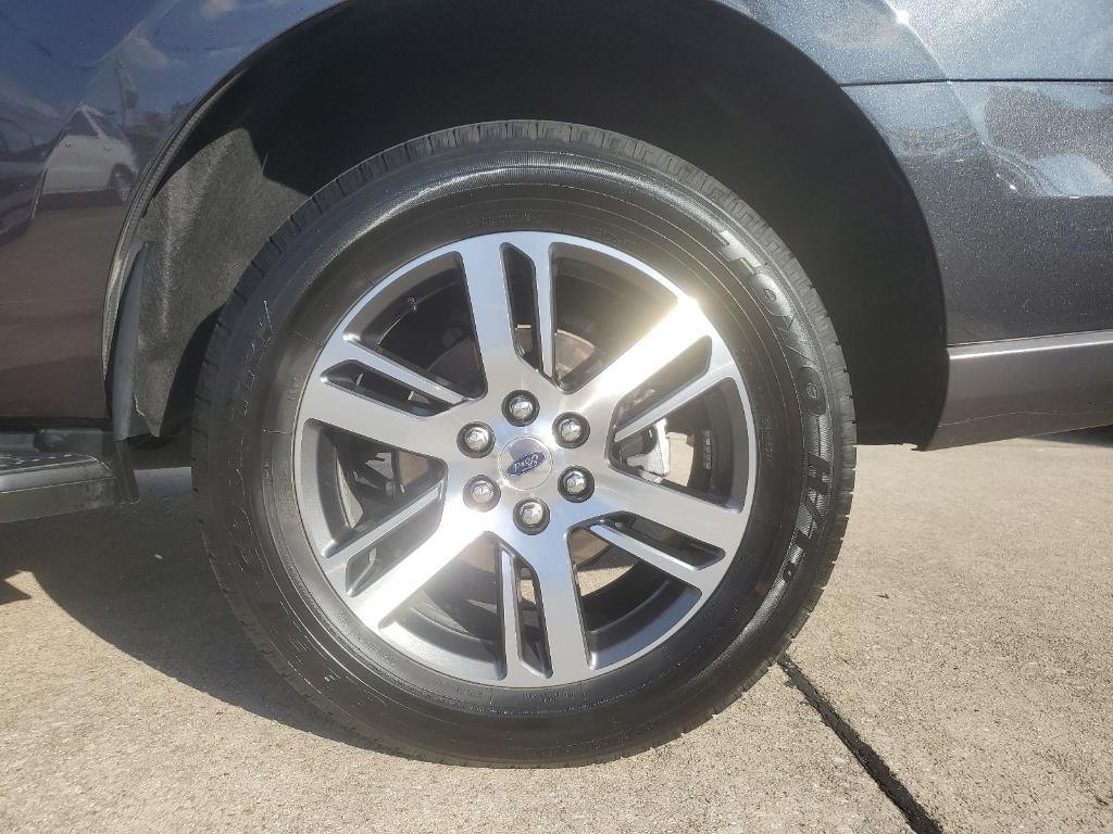 used 2024 Ford Expedition car, priced at $47,932