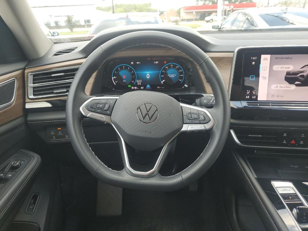 used 2024 Volkswagen Atlas car, priced at $35,621