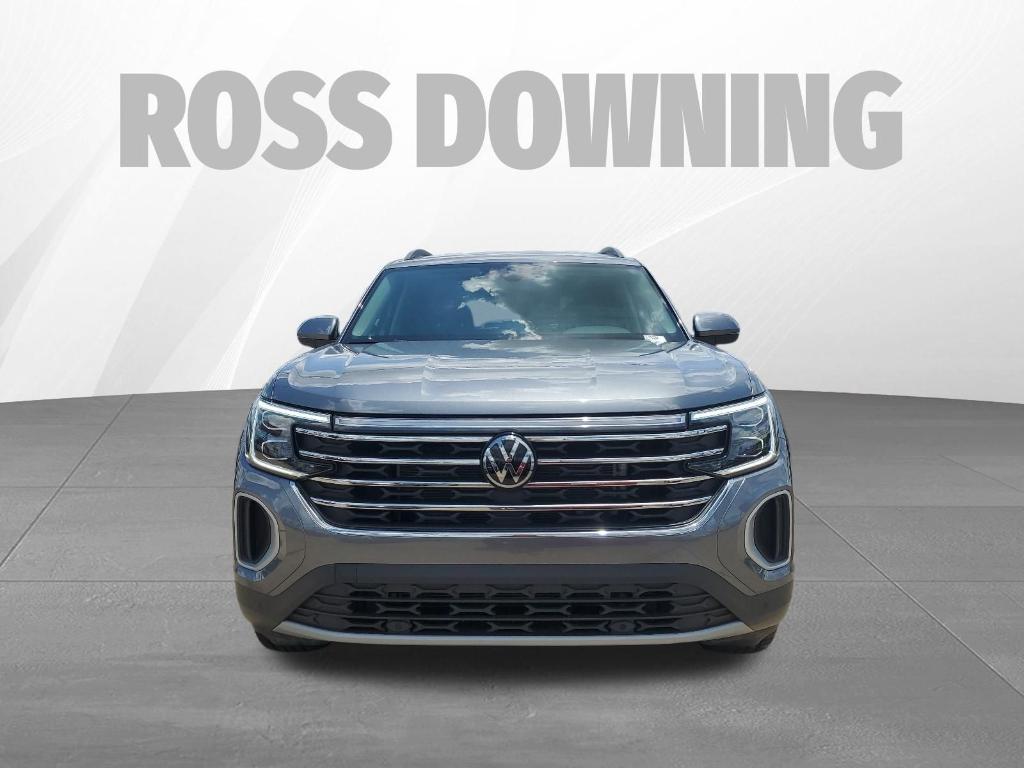 used 2024 Volkswagen Atlas car, priced at $35,621