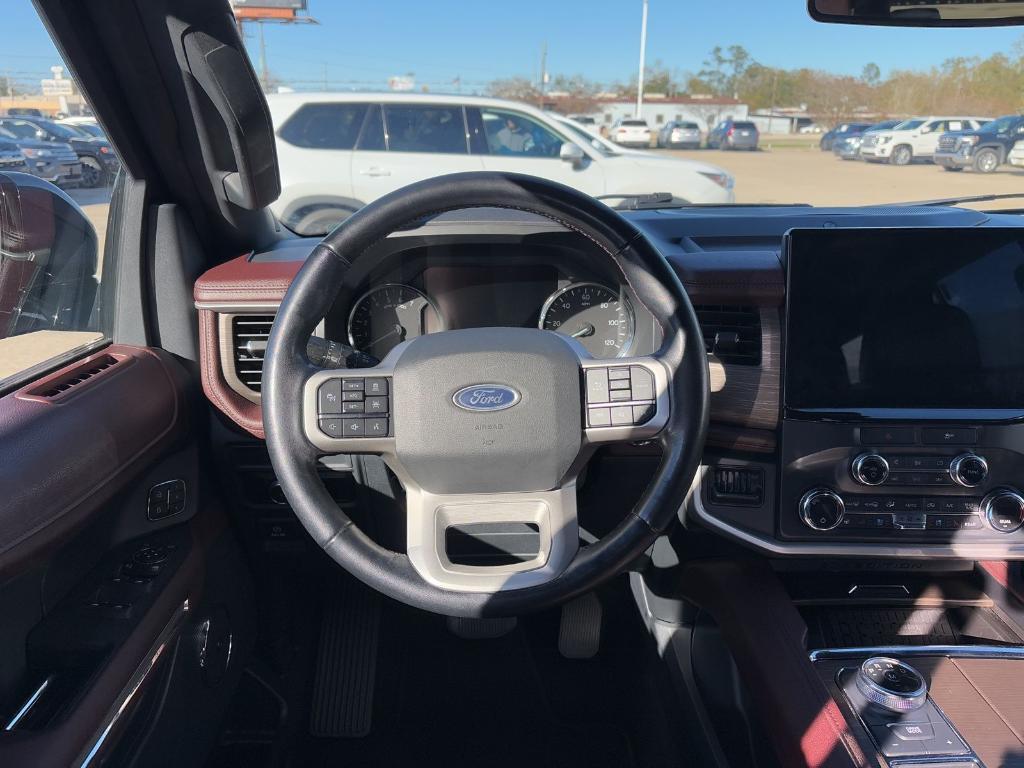 used 2022 Ford Expedition car, priced at $40,651