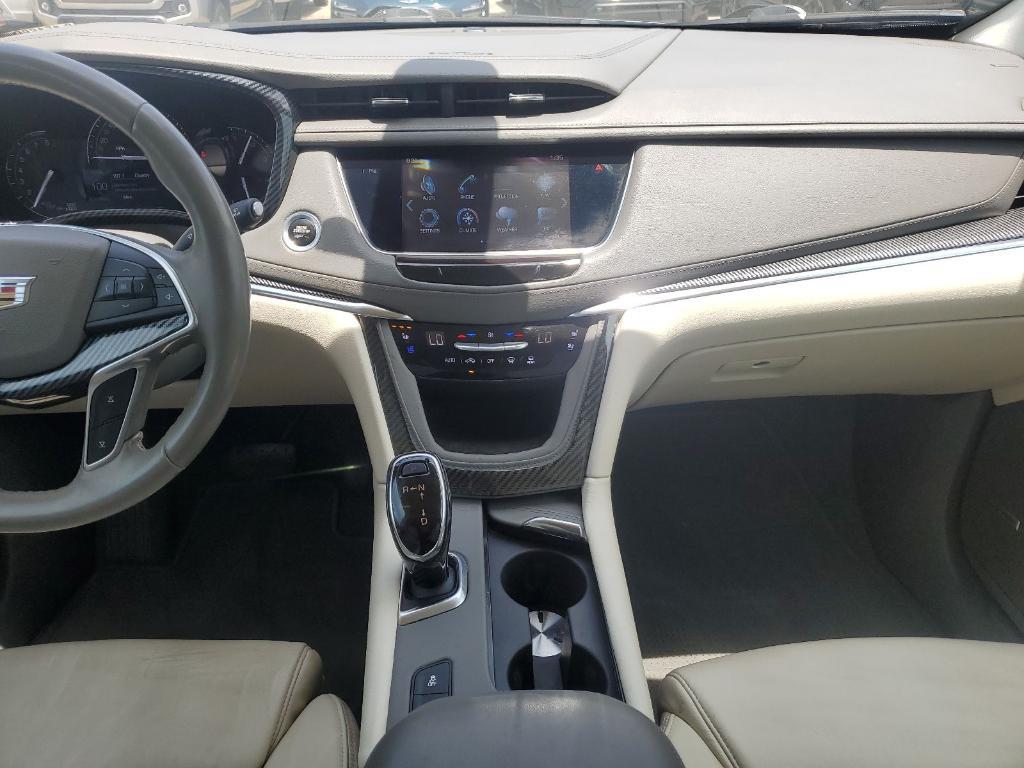 used 2017 Cadillac XT5 car, priced at $17,038