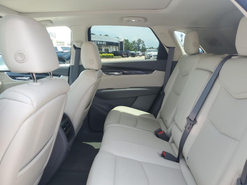 used 2017 Cadillac XT5 car, priced at $17,038