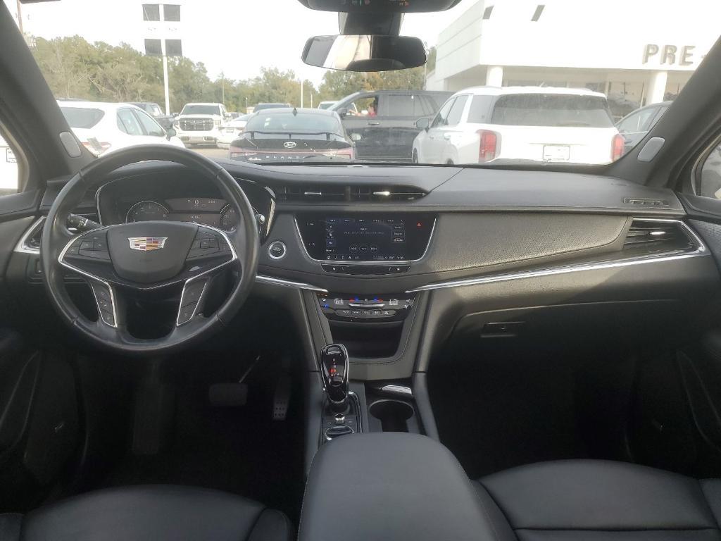 used 2023 Cadillac XT5 car, priced at $28,910