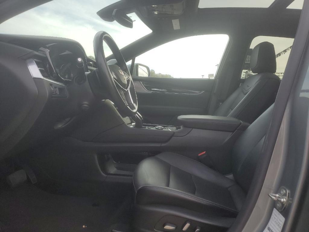used 2023 Cadillac XT5 car, priced at $28,910