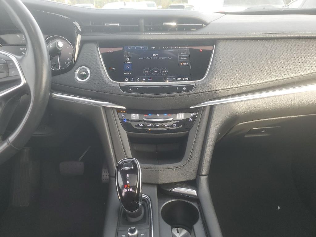 used 2023 Cadillac XT5 car, priced at $28,910