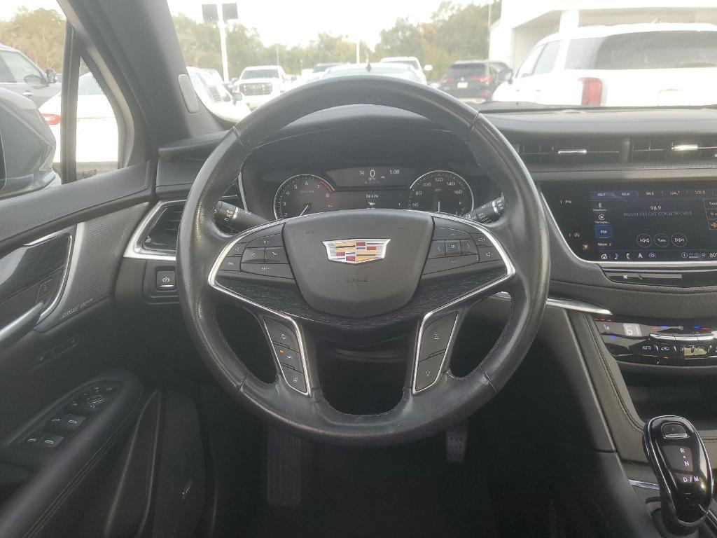 used 2023 Cadillac XT5 car, priced at $28,910
