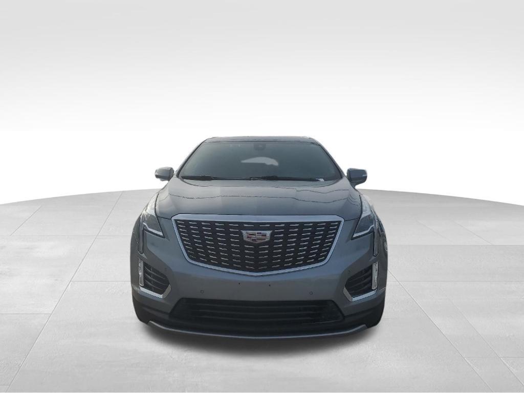 used 2023 Cadillac XT5 car, priced at $28,910