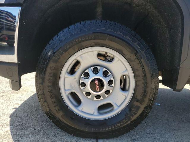 used 2022 GMC Sierra 2500 car, priced at $36,162
