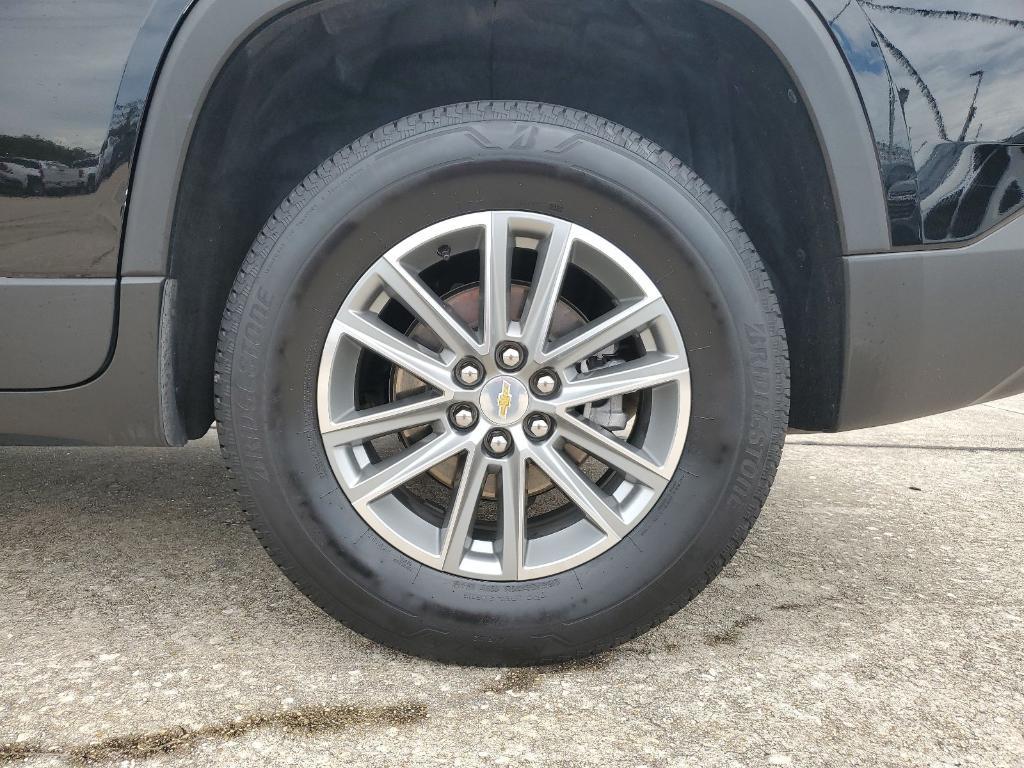 used 2023 Chevrolet Traverse car, priced at $28,432