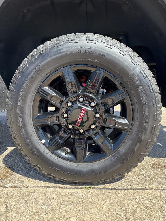 used 2025 GMC Sierra 2500 car, priced at $79,981