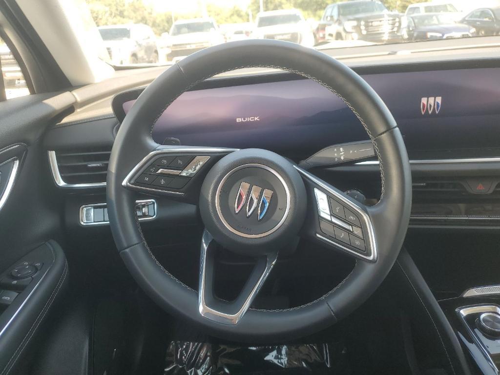 used 2024 Buick Envision car, priced at $25,799