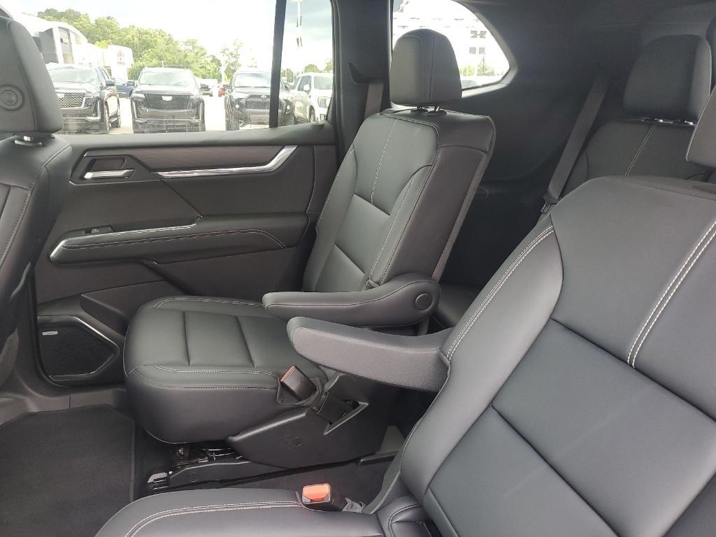 used 2024 GMC Acadia car, priced at $38,772