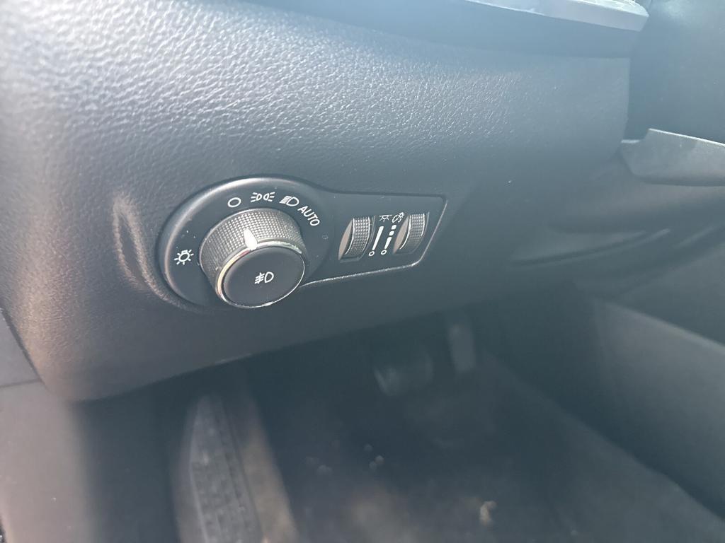 used 2022 Jeep Compass car, priced at $23,987