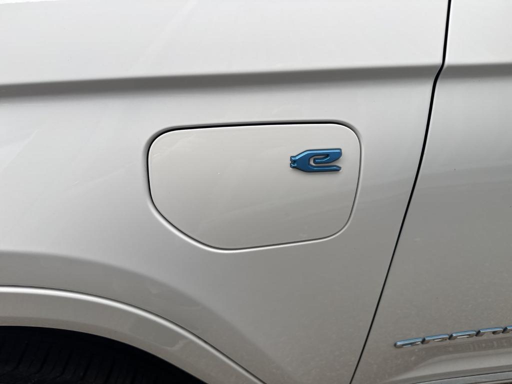 used 2022 Jeep Grand Cherokee 4xe car, priced at $43,547