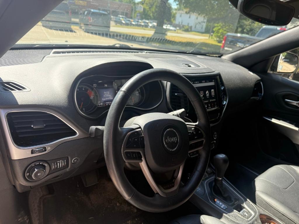used 2019 Jeep Cherokee car, priced at $16,999