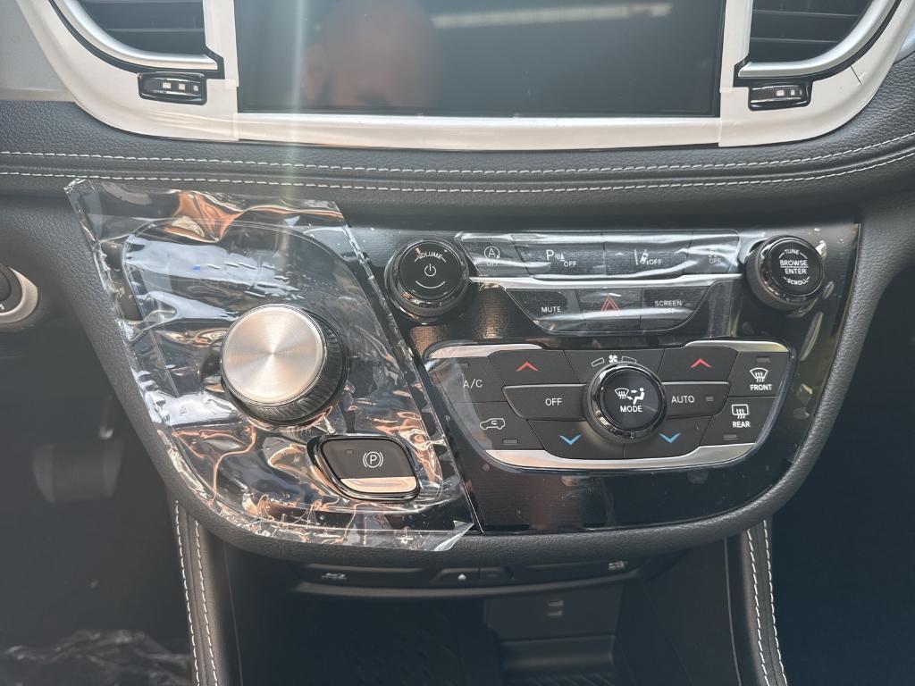 new 2026 Chrysler Pacifica car, priced at $58,360