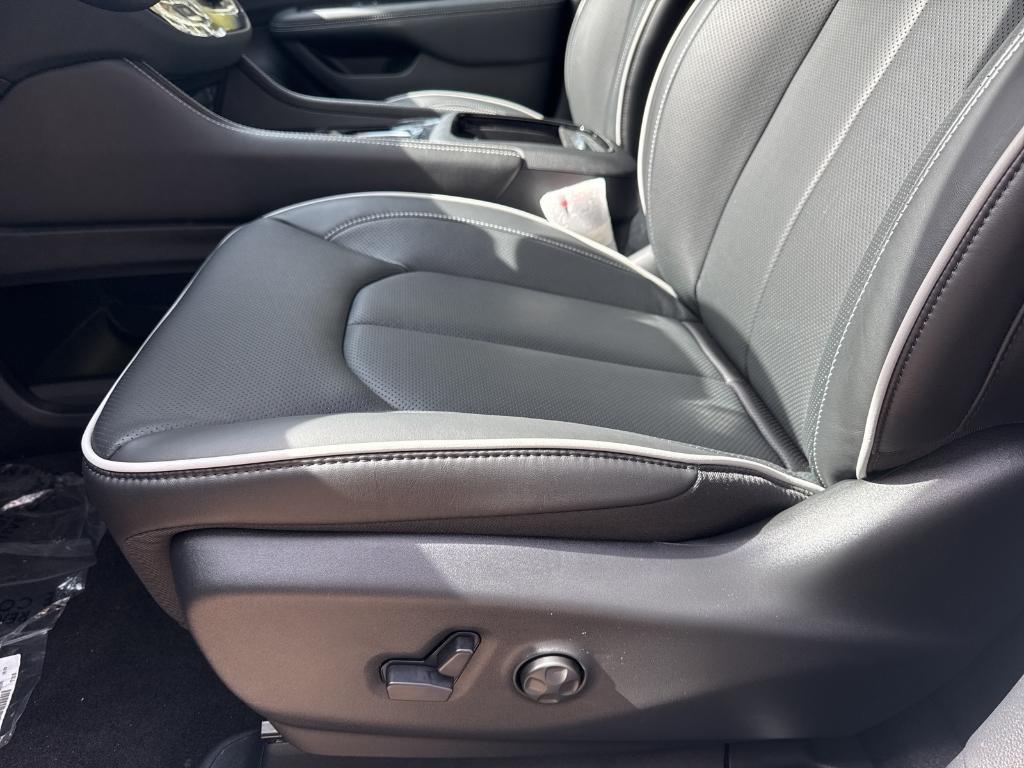 new 2026 Chrysler Pacifica car, priced at $58,360