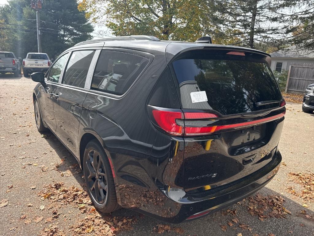 new 2026 Chrysler Pacifica car, priced at $58,360