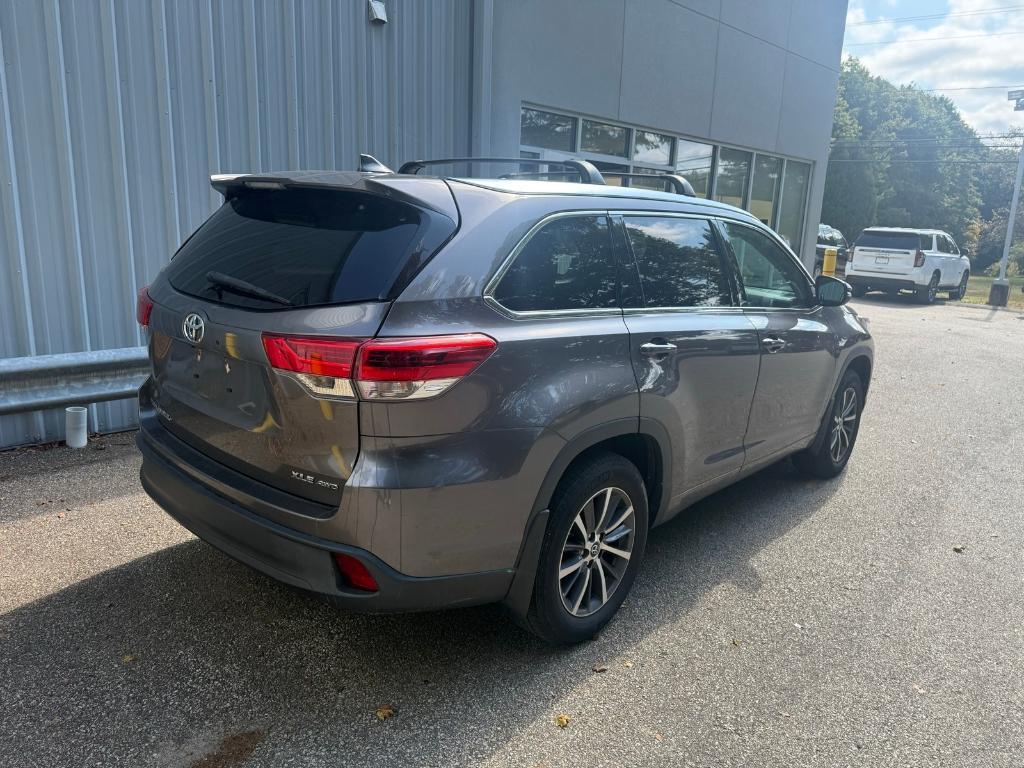 used 2018 Toyota Highlander car, priced at $22,496