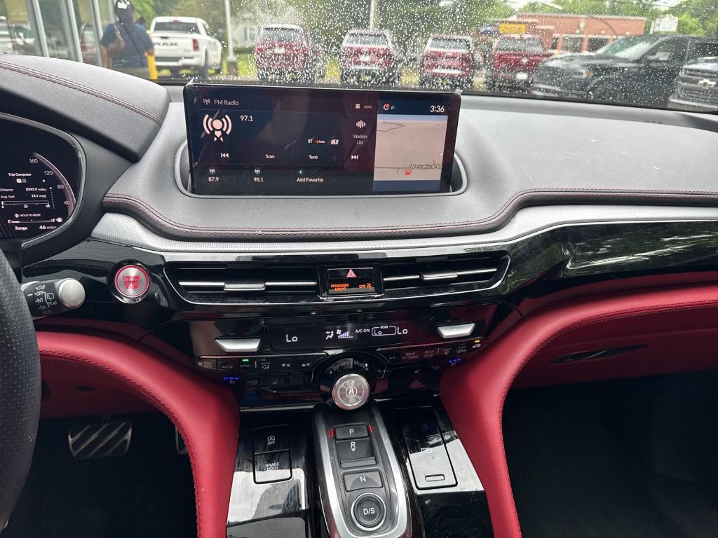 used 2022 Acura MDX car, priced at $41,774