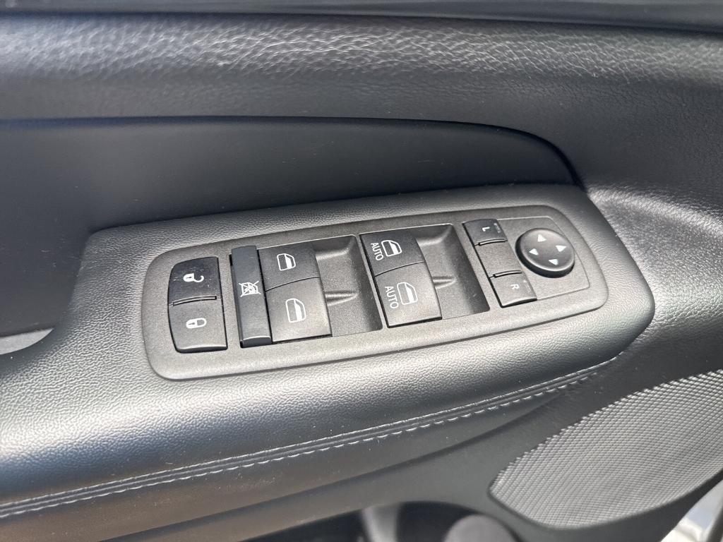 used 2022 Jeep Grand Cherokee WK car, priced at $26,987