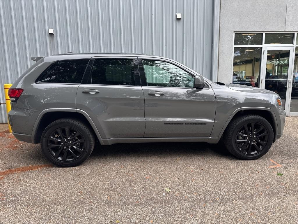 used 2022 Jeep Grand Cherokee WK car, priced at $26,987