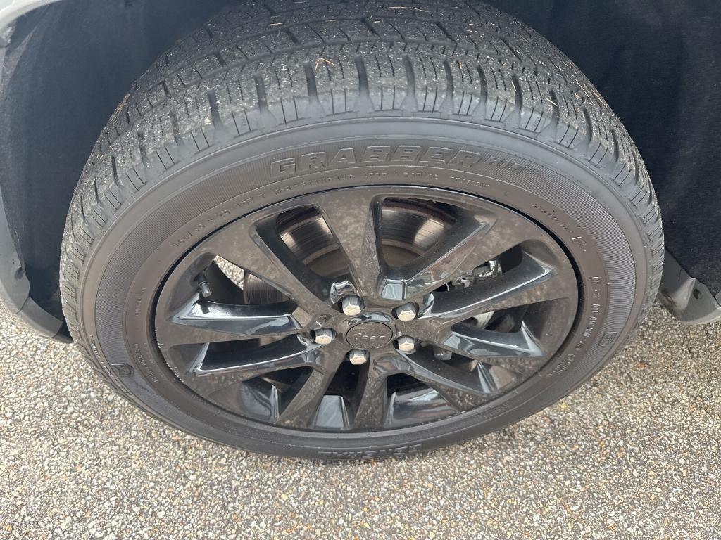 used 2022 Jeep Grand Cherokee WK car, priced at $26,987