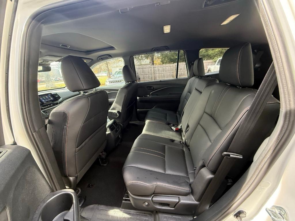 used 2022 Honda Pilot car, priced at $33,383