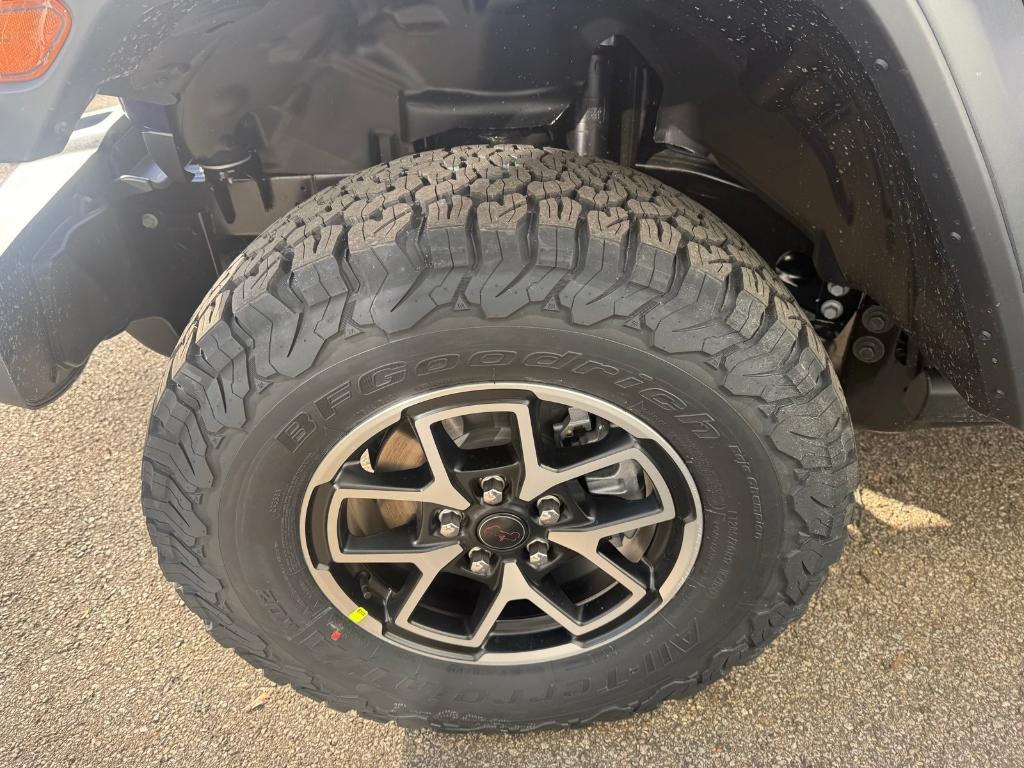 new 2026 Jeep Wrangler car, priced at $57,780