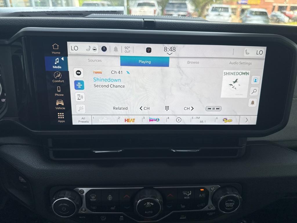 new 2025 Jeep Gladiator car, priced at $51,540
