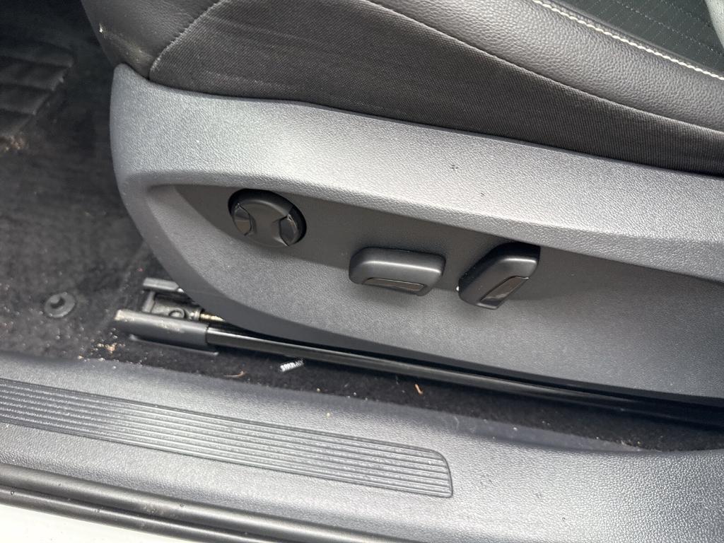 used 2022 Volkswagen Tiguan car, priced at $23,569
