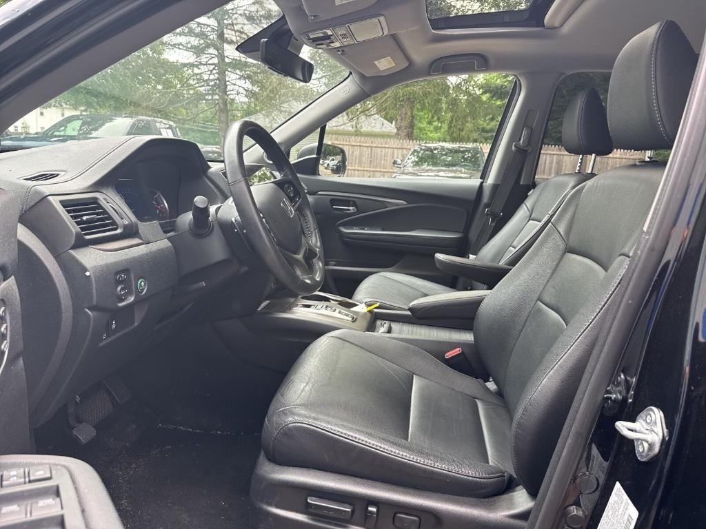 used 2022 Honda Pilot car, priced at $32,855