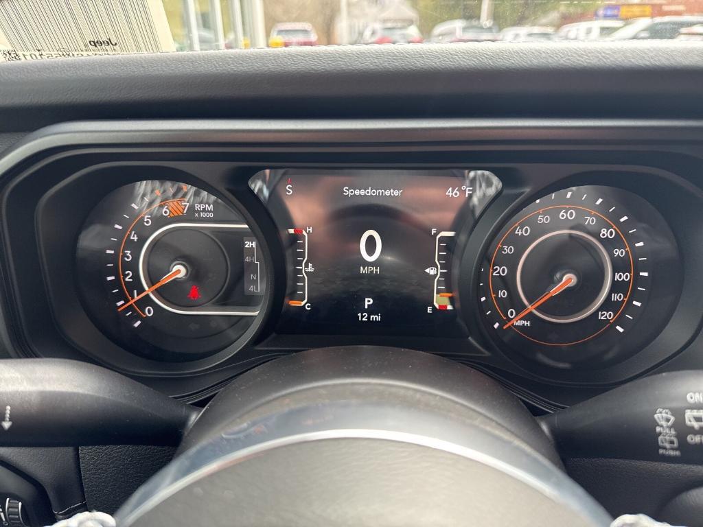 new 2025 Jeep Wrangler car, priced at $62,710