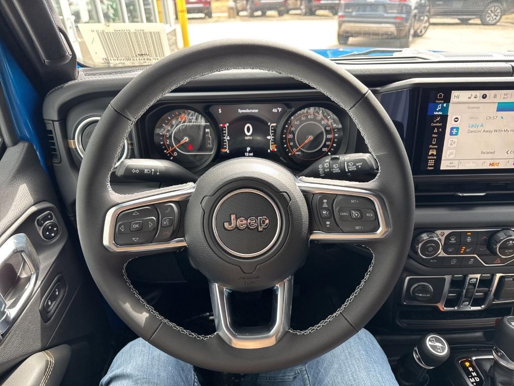 new 2025 Jeep Wrangler car, priced at $62,710