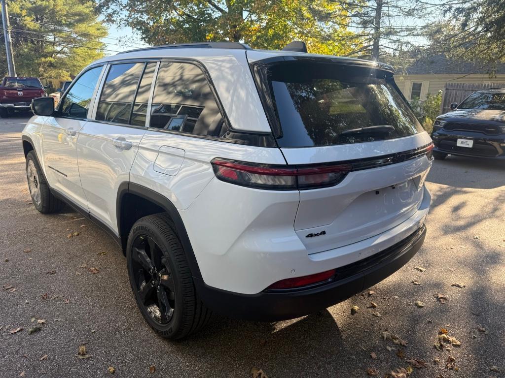 new 2025 Jeep Grand Cherokee car, priced at $46,466