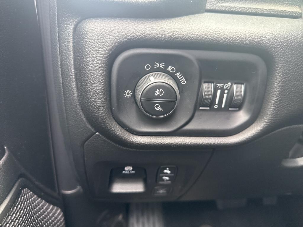 new 2025 Ram 1500 car, priced at $65,630
